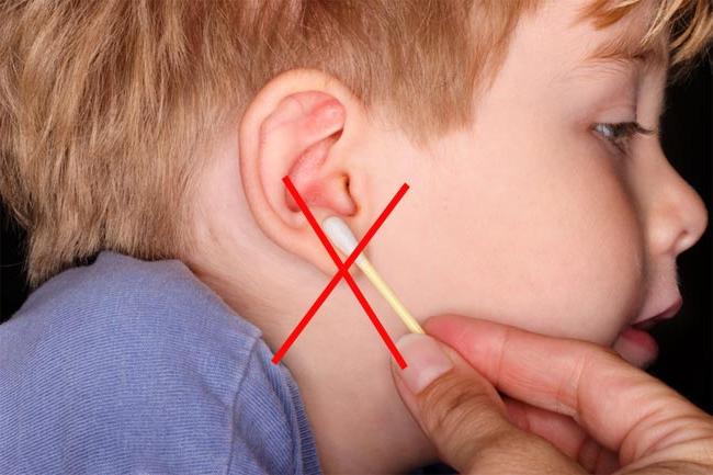 आपके कान से एक सल्फर प्लग कैसे निकाले जाने पर कुछ सुझाव